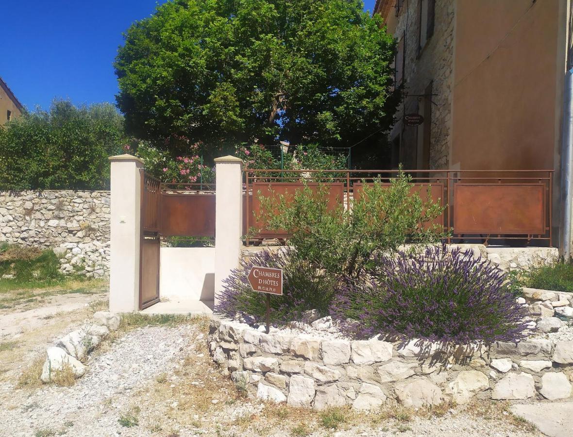 Chambre D'Hotes Face Au Lavoir Methamis Exterior photo