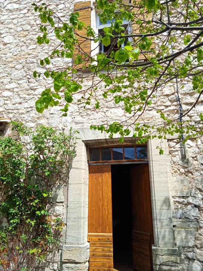 Chambre D'Hotes Face Au Lavoir Methamis Exterior photo